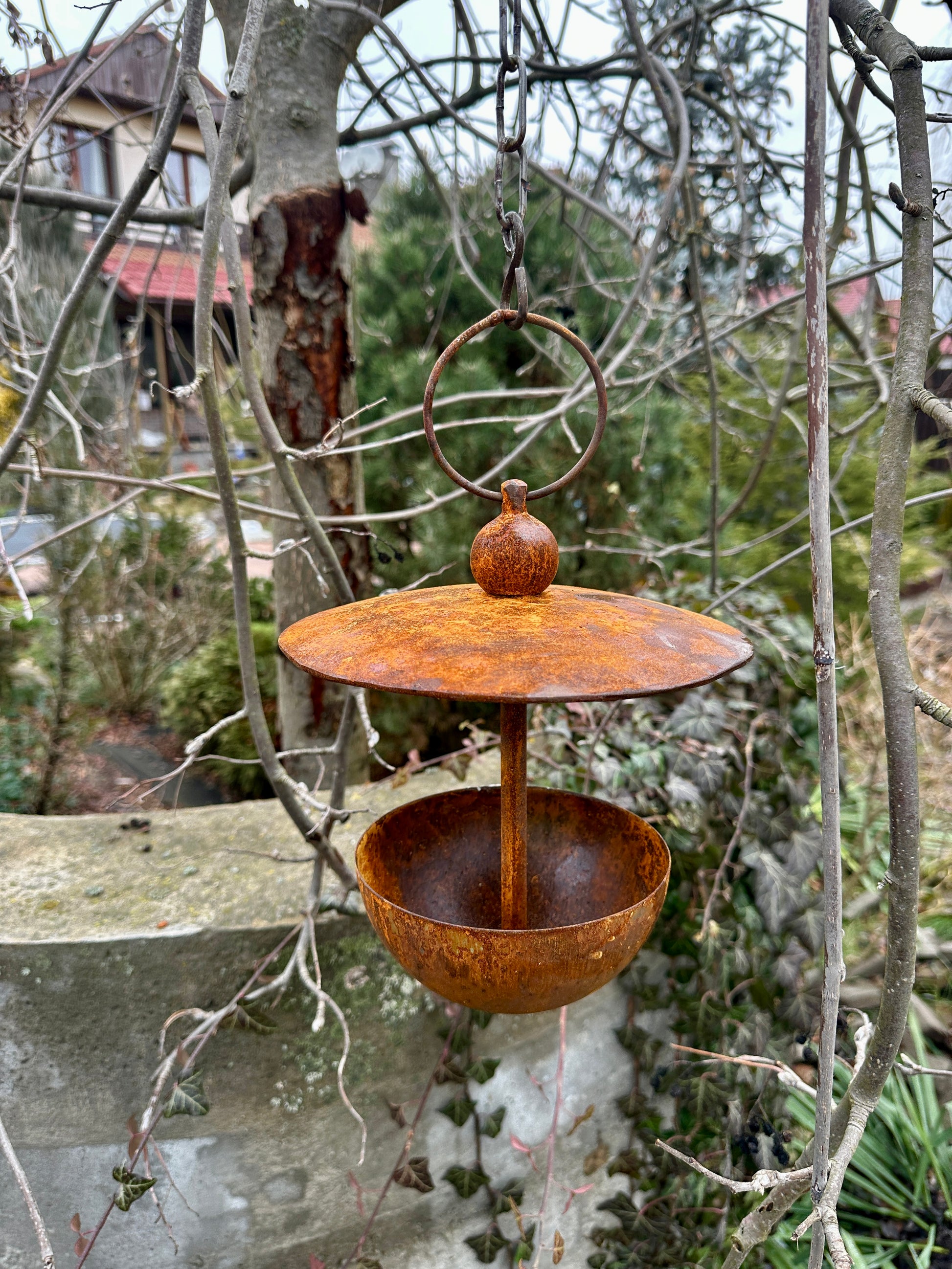 Rusty Bird Feeder, Garden Ornaments, Modern Rusty metal Bird Feeders, Bird Snack Bowl, Outdoor Garden Decor, Metal Bird seedbed, Bird Perch