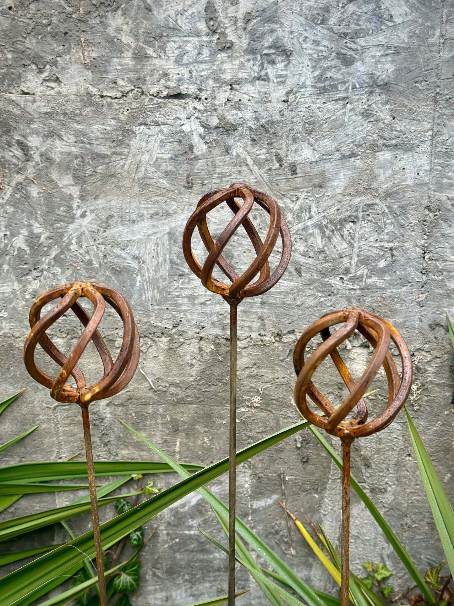 Garden & Yard Sculpture, Garden Stakes, Rusty Metal Garden Outdoor Decor, Decorative Garden Stakes