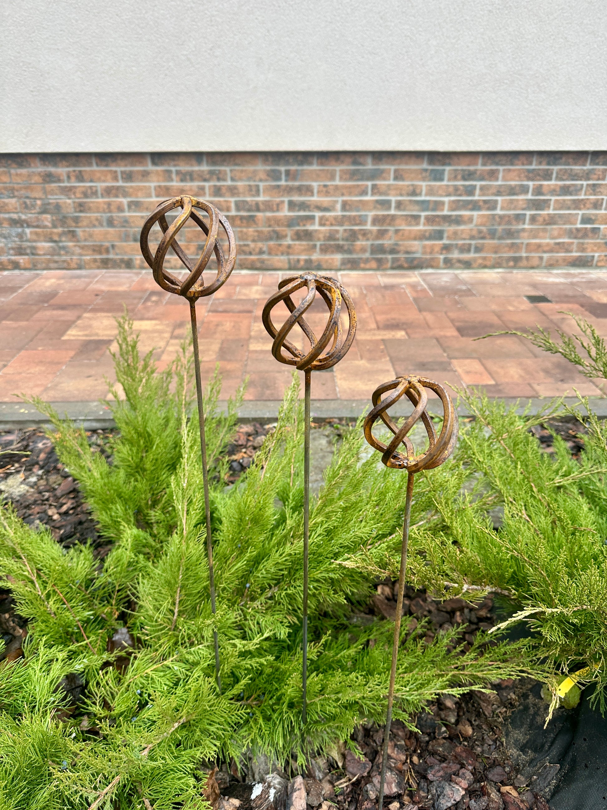 Garden & Yard Sculpture, Garden Stakes, Rusty Metal Garden Outdoor Decor, Decorative Garden Stakes