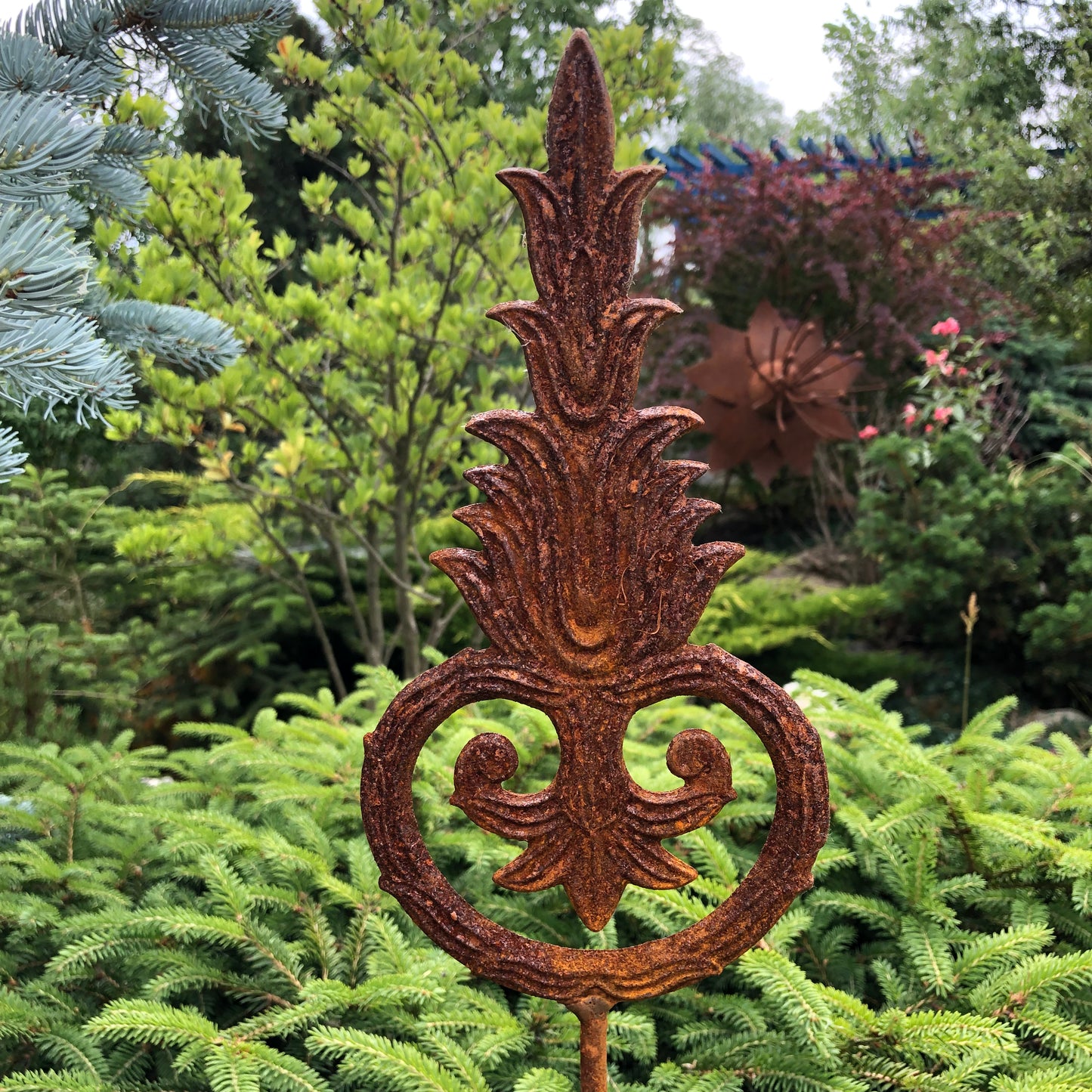 Rusty Metal garden stakes, Rusty garden finial, Metal garden decor, metal yard art, outdoor metal decor, Rusty metal garden decor