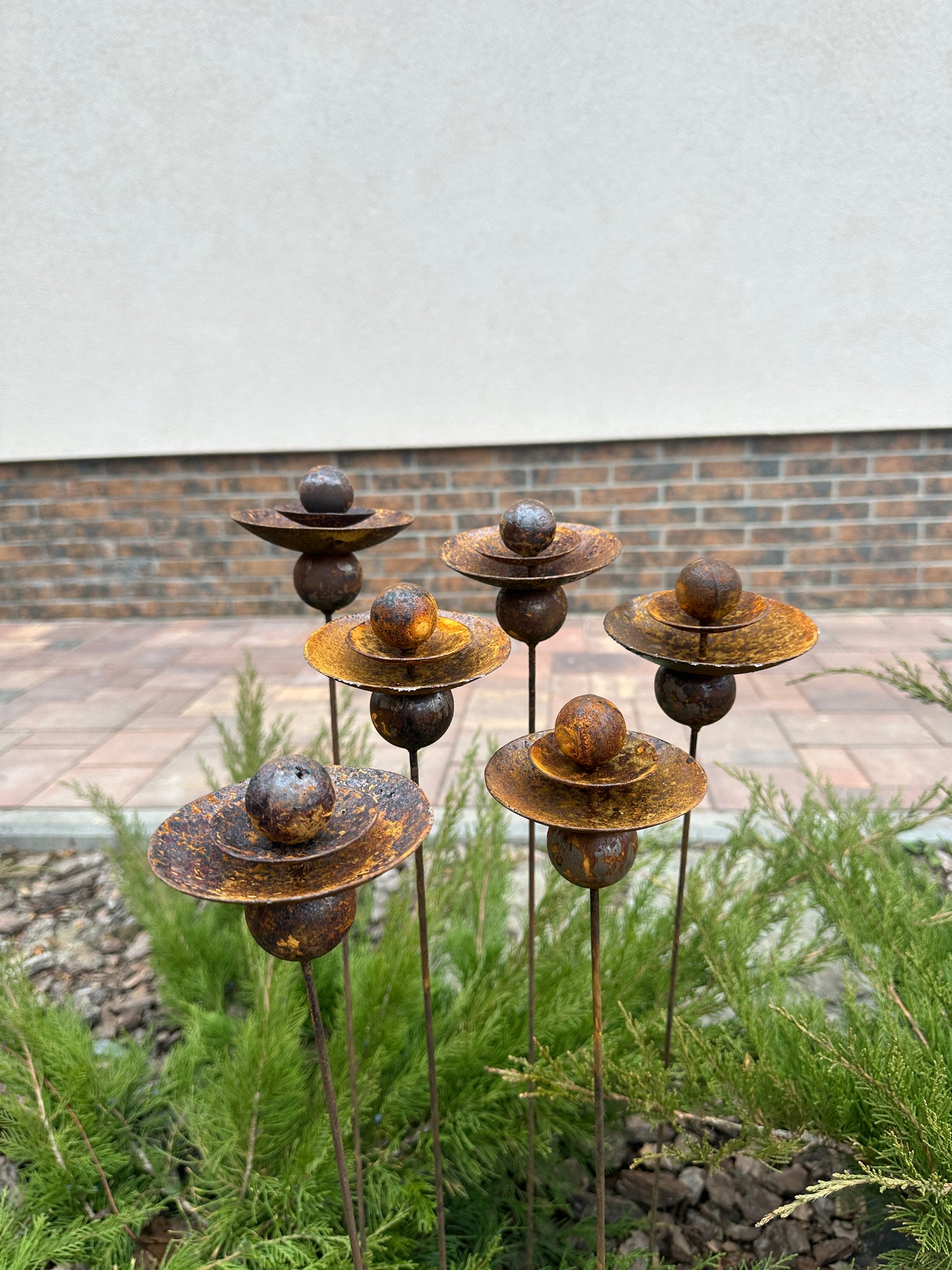 Set of 6 Rusty Metal Flowers, Garden Decorations, Handmade Outdoor Decor for Backyards, Rustic Landscaping, Garden Art, Bee Butterfly Cups