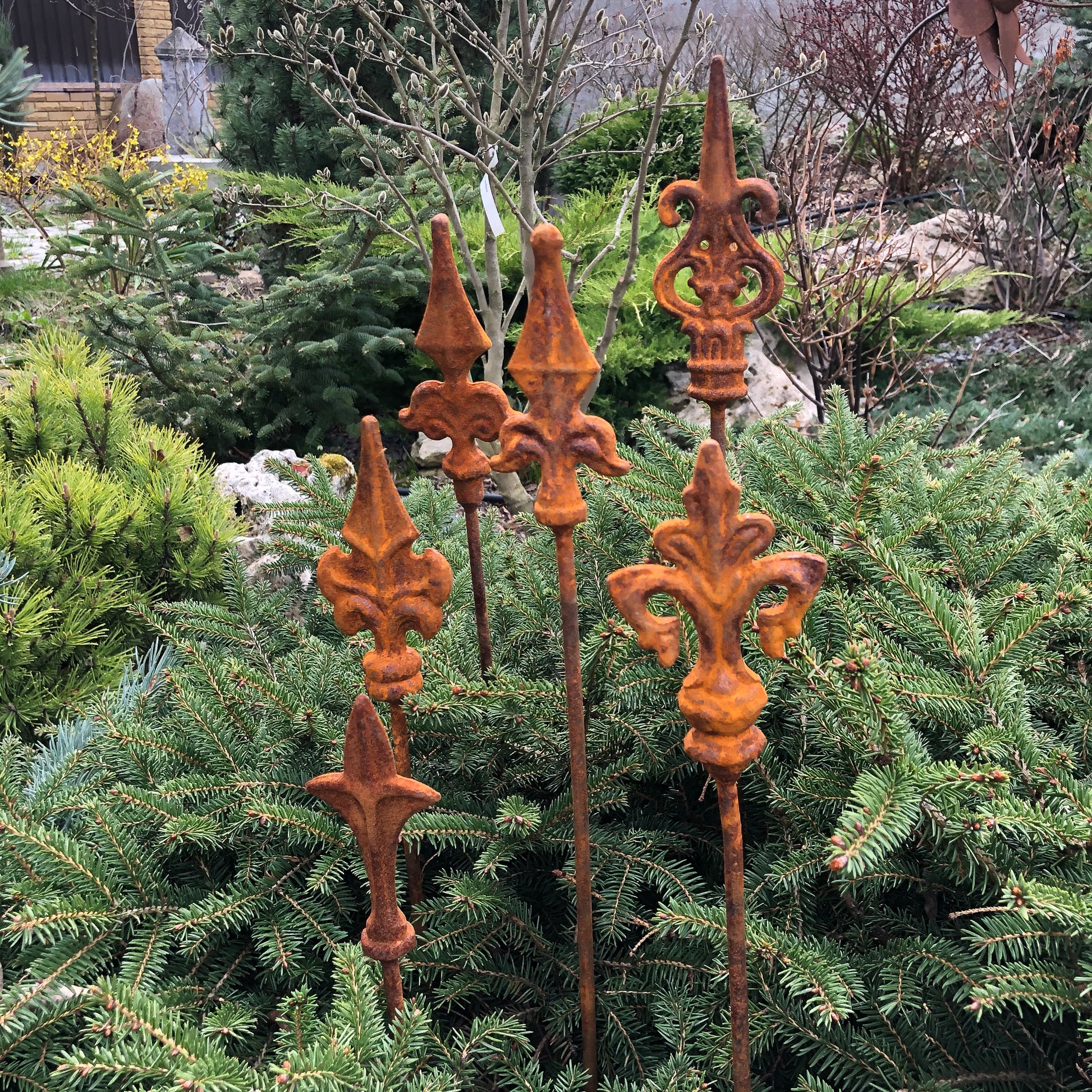 Rusty finials set of 6, 6 Rusty finials garden stakes, Metal garden decor, metal yard art, outdoor metal decor, Rusty metal garden decor