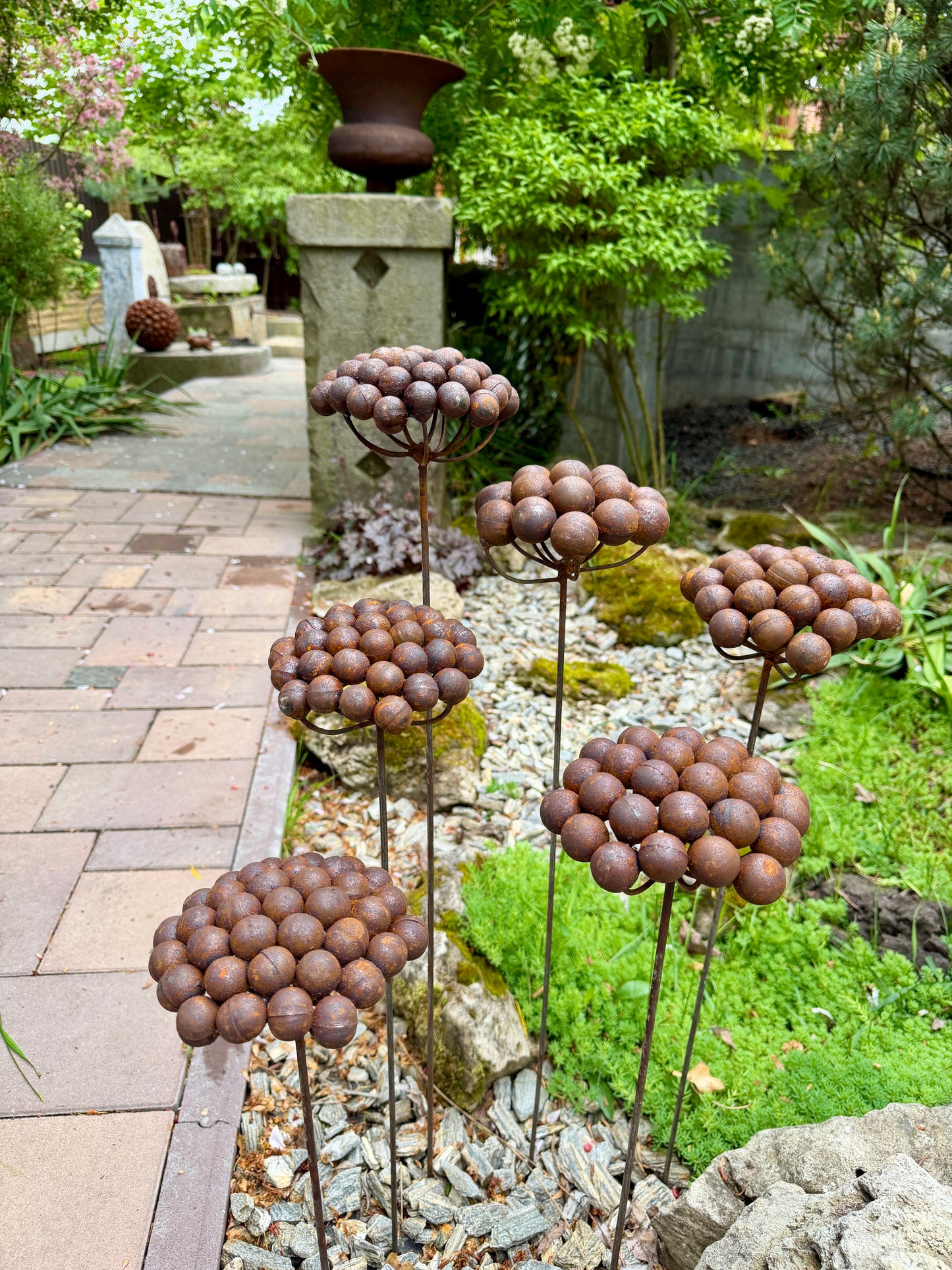 Set of 6 Rustic Metal Garden Flowers – Handmade Outdoor Sculptures, Weathered Steel Yard Art, Rustic Landscaping Decor