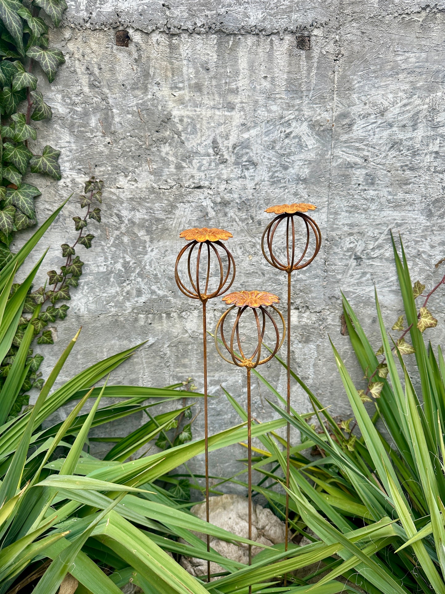 Rusty Flowers Set of 3, Poppy Seed Head Garden Decor, Metal Garden Art, Metal Yard Ornaments, Outdoor Metal Decor, Rustic Metal Sculpture