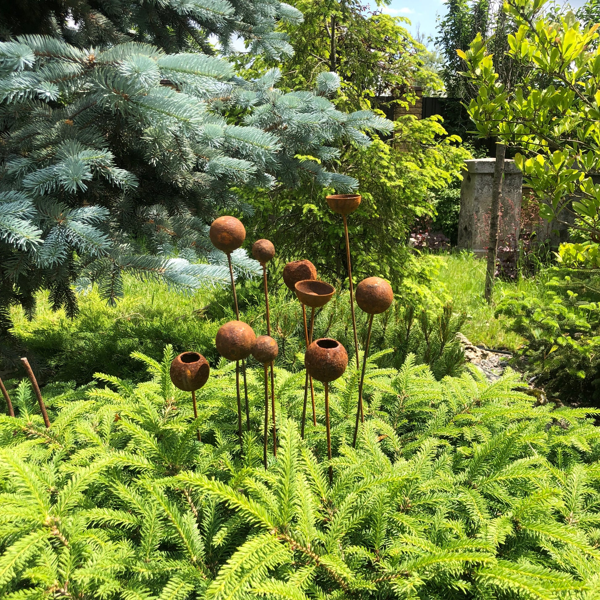 Rusty flowers set of 10, Flowers garden decor, Metal rain catchers, metal yard art, outdoor metal decor, Rusty metal garden decor