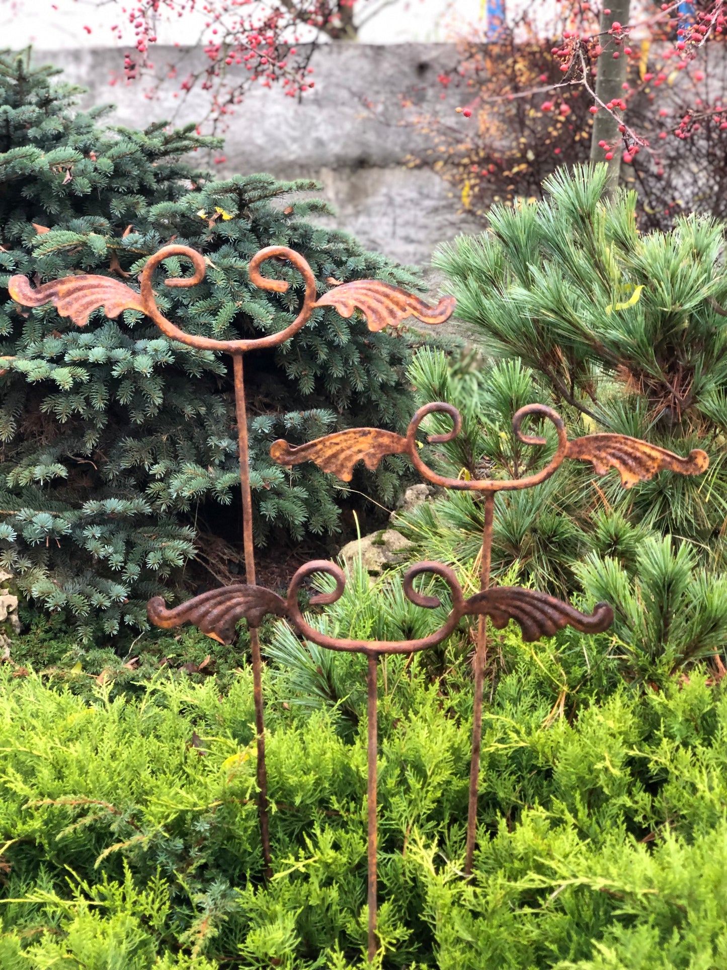 Rusty Metal garden stakes, Rusty garden finial, Metal garden decor, metal yard art, outdoor metal decor, Rusty metal garden decor