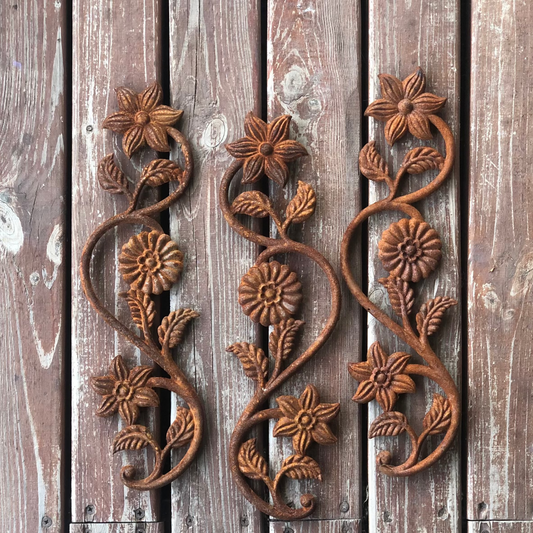 Rusty flowers wall art, Rusty metal wall decor, Rusty metal wall hanging, Rustic decor, Home decor, Rusty decor, Boho wall art, Metal Flower