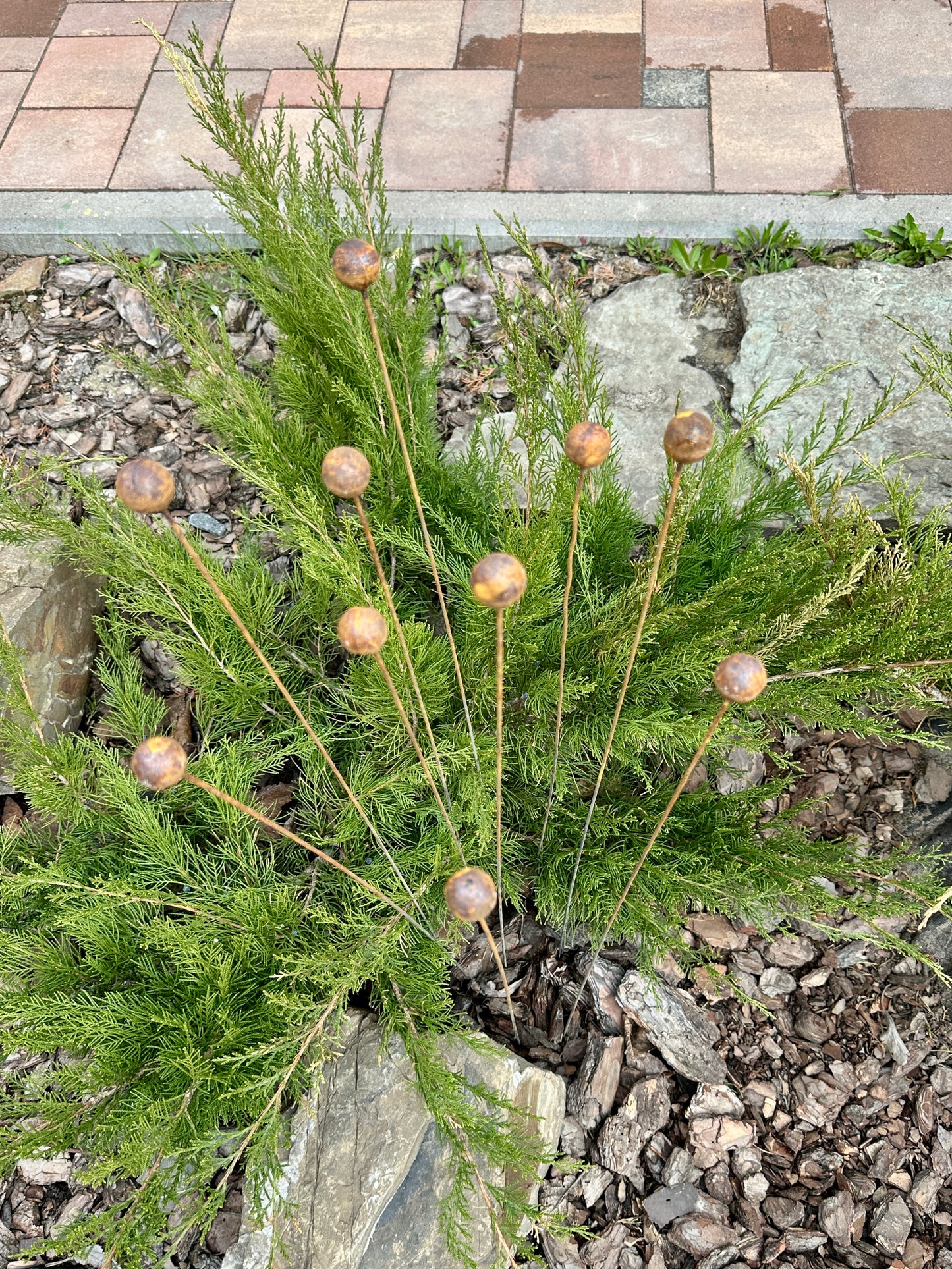 Rusty flowers set of 10, Metal Flower garden decor, Metal garden decor, metal yard art, outdoor metal decor, Rusty metal garden decor