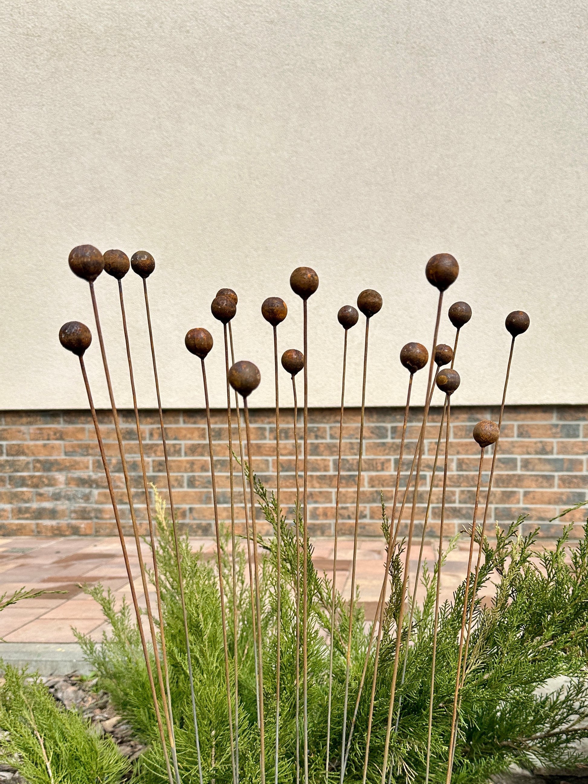 Rusty flowers set of 20, Metal Flower garden decor, Metal garden decor, metal yard art, outdoor metal decor, Rusty metal garden decor