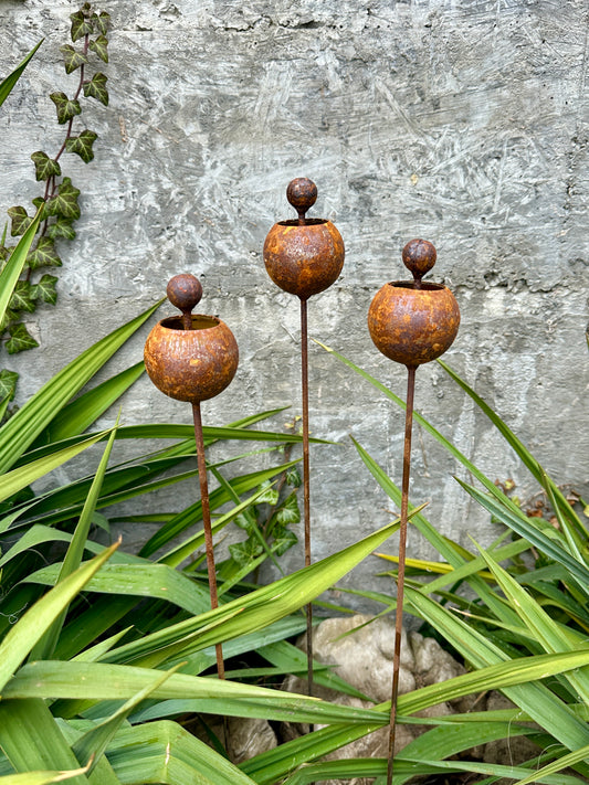Rusty Flowers Set of 3, Flowers Garden Decor, Metal Rain Catchers, Metal Yard Art, Outdoor Metal Decor, Rustic Metal Garden Sculpture