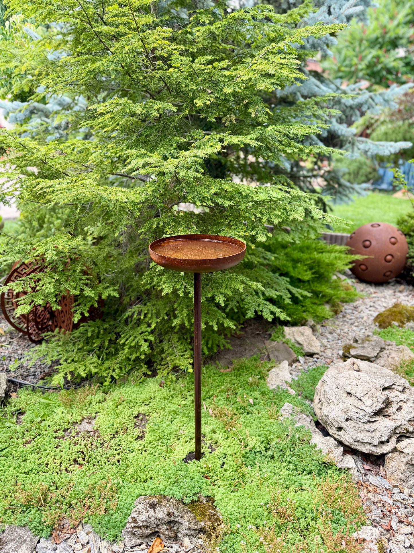 Regenfänger, 8 Zoll rostige Metall-Blumen-Gartenstecker, Vogelbad-Gartendeko für den Außenbereich