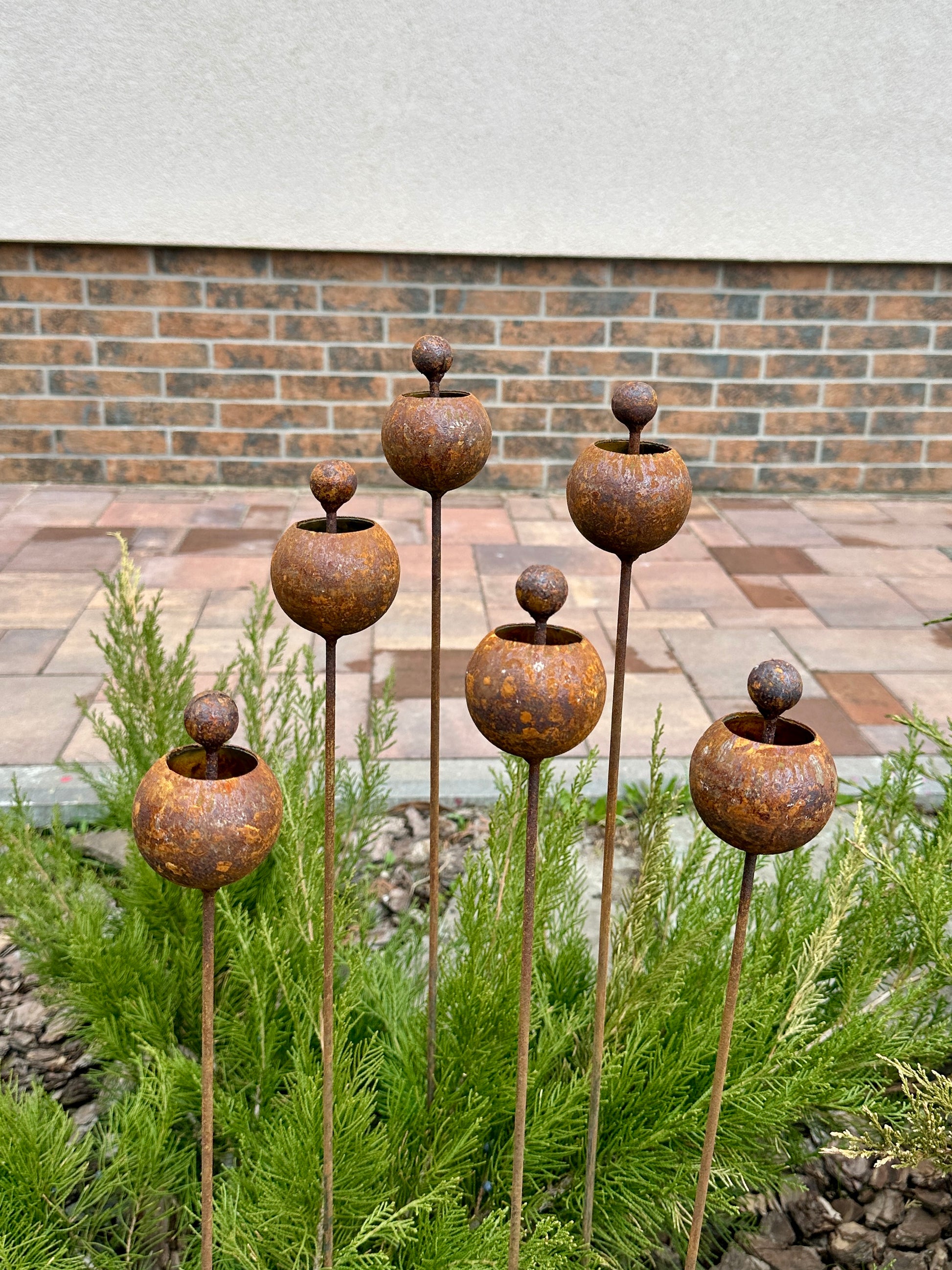 Rusty Flowers Set of 6, Flowers Garden Decor, Metal Rain Catchers, Metal Yard Art, Outdoor Metal Decor, Rustic Metal Garden Sculpture