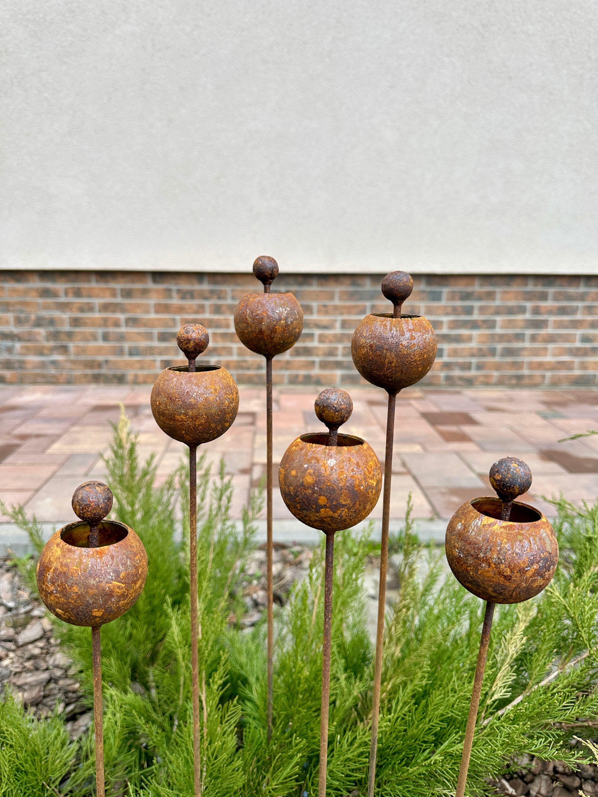 Rusty Flowers Set of 6, Flowers Garden Decor, Metal Rain Catchers, Metal Yard Art, Outdoor Metal Decor, Rustic Metal Garden Sculpture
