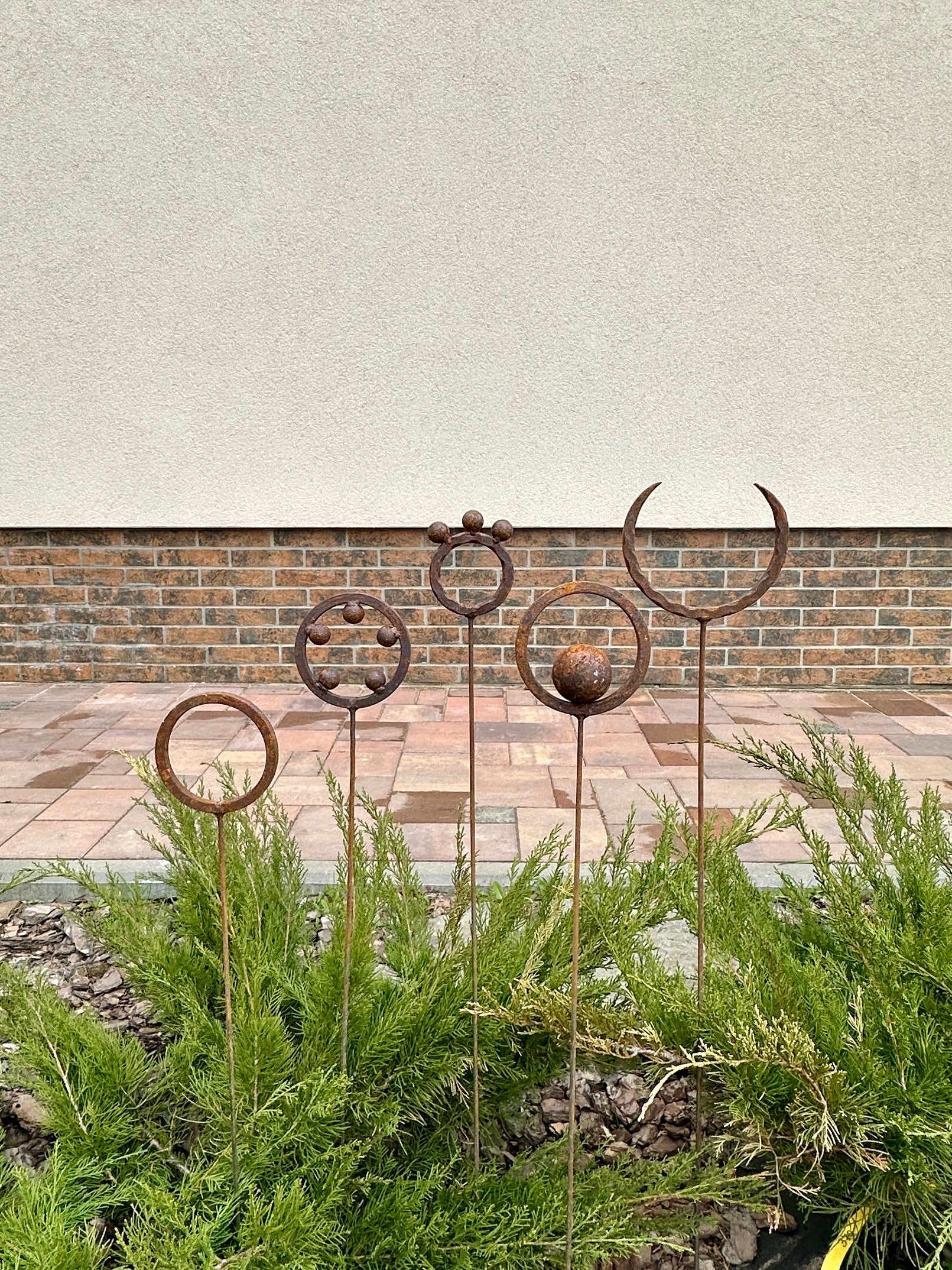 Rusty Finials Set of 5, Garden Stakes, Metal Garden Decor, Metal Yard Art, Outdoor Metal Decor, Rustic Metal Rings Garden Sculpture