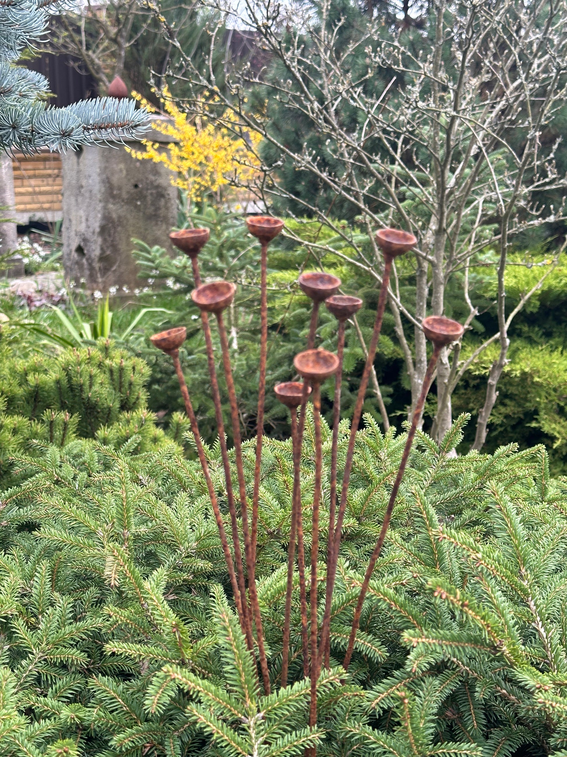 Rusty flowers set of 10, Tiny Metal Flower garden decor, Metal garden decor, metal yard art, outdoor metal decor, Rusty metal garden decor