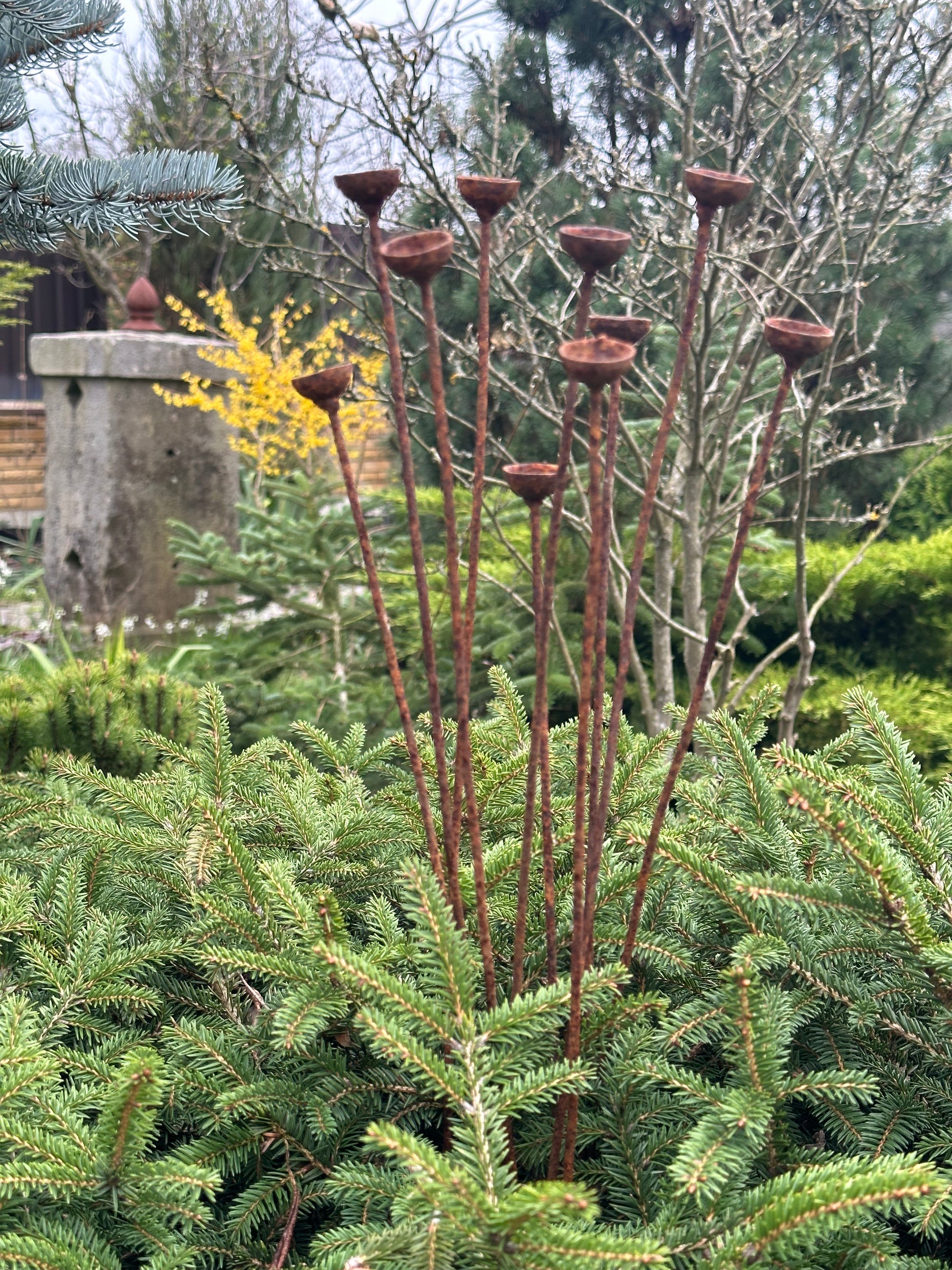 Rusty flowers set of 10, Tiny Metal Flower garden decor, Metal garden decor, metal yard art, outdoor metal decor, Rusty metal garden decor