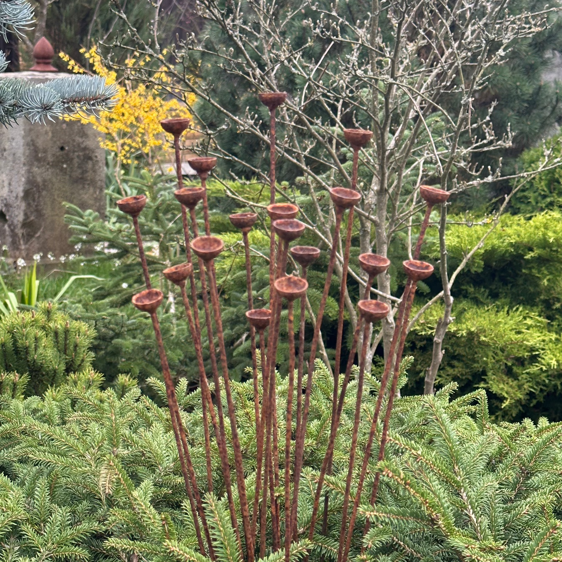 Rusty tiny flowers set of 20, 20 Rusty flowers garden stakes, Metal garden decor, metal yard art, outdoor metal decor, Rusty garden decor