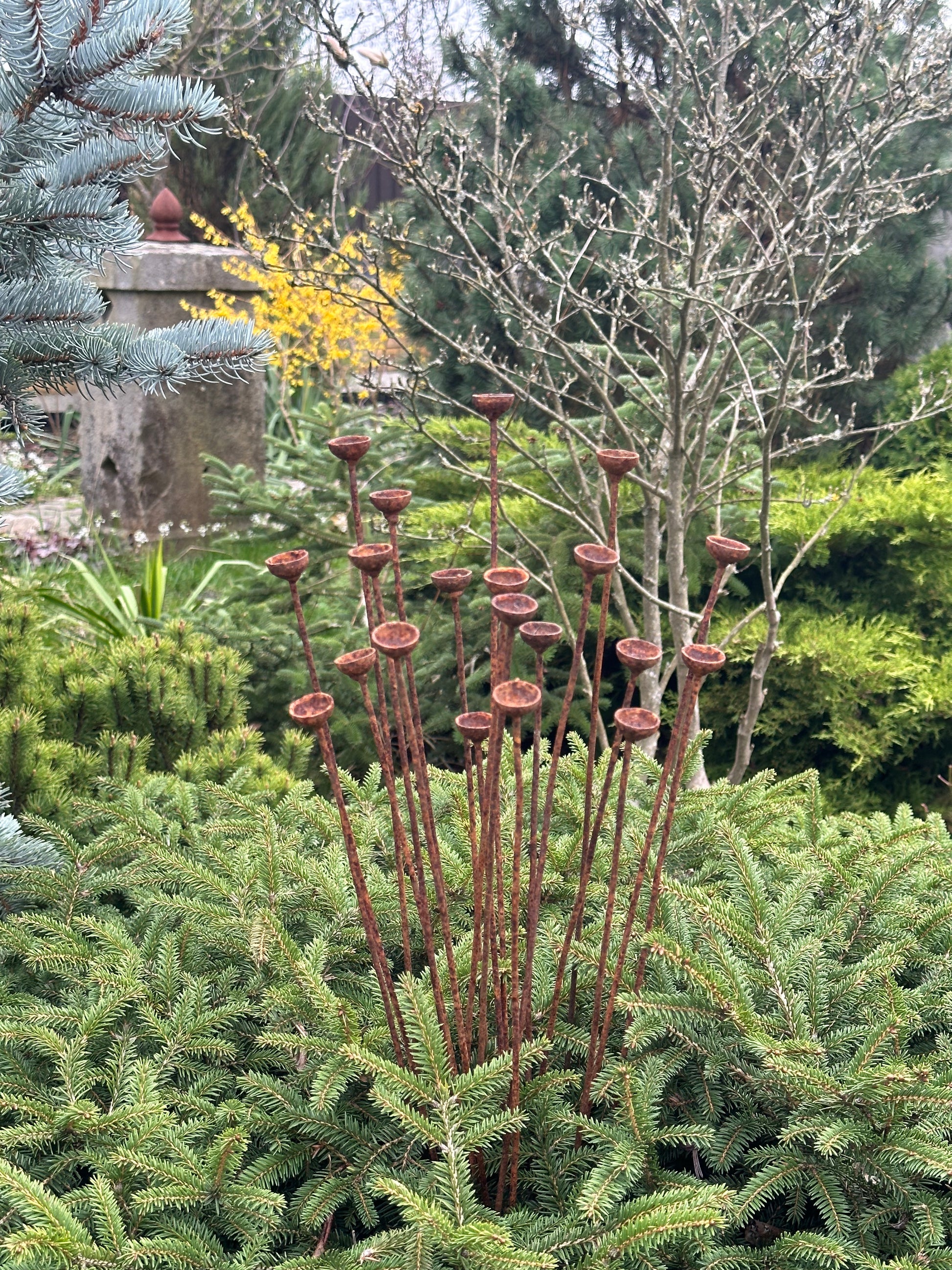 Rusty tiny flowers set of 20, 20 Rusty flowers garden stakes, Metal garden decor, metal yard art, outdoor metal decor, Rusty garden decor