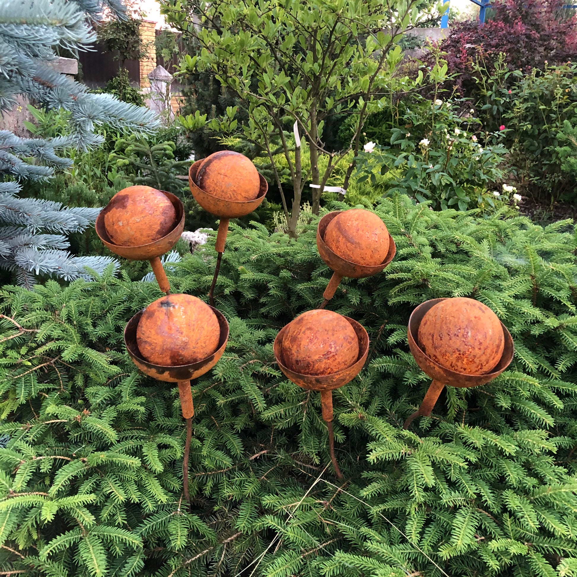 Rusty flowers set of 6, 6 Rusty flowers garden stakes, Metal garden decor, metal yard art, outdoor metal decor, Rusty metal garden decor