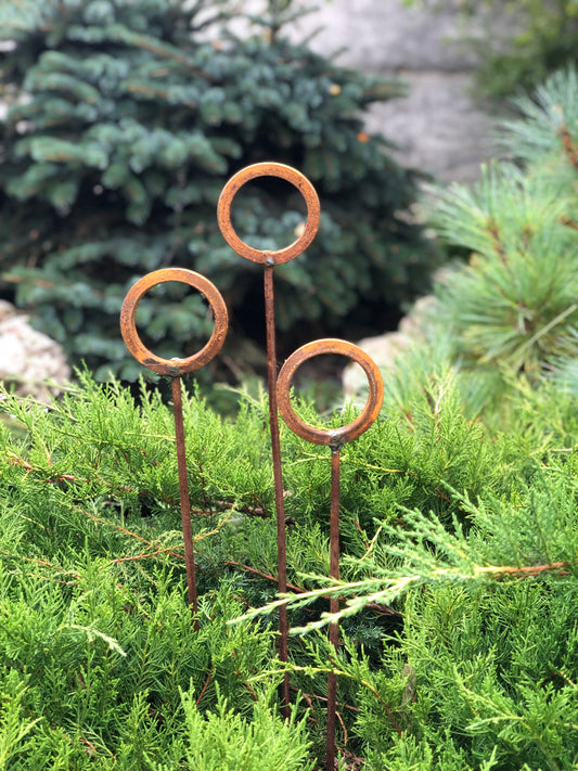 Set of 3 Rusty Metal garden stakes, Rusty garden finials, Metal garden decor, metal yard art, outdoor metal decor, Rusty metal garden decor