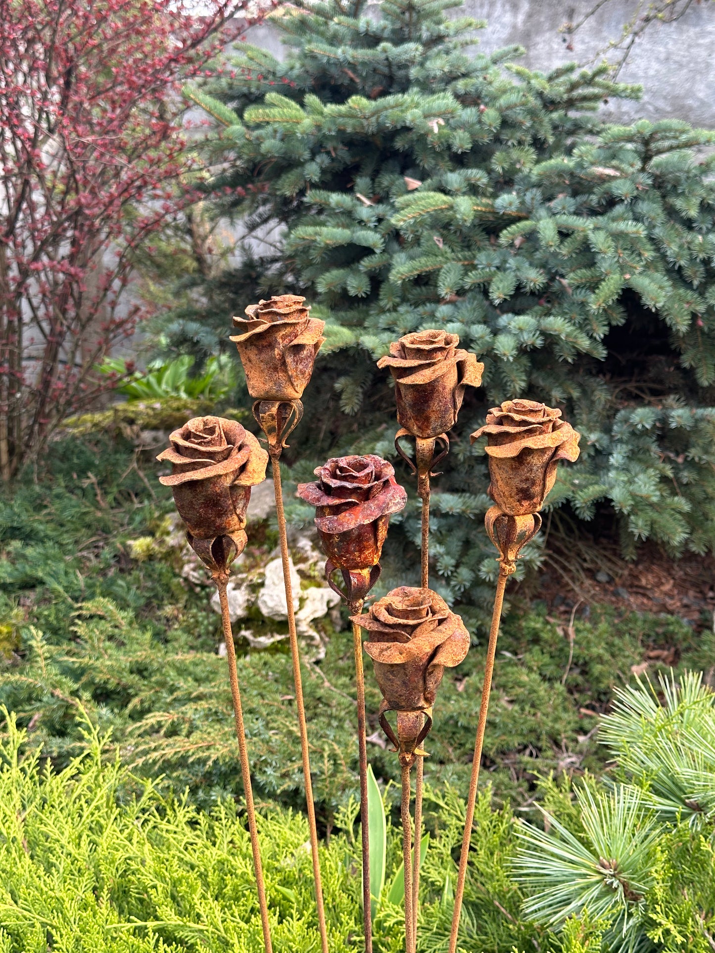 Six Rusty metal flowers &nbsp;- about 35” (90 cm) high and 4” (10 cm) in diameter. Weight is around 0,3 lbs (350 gr) each.