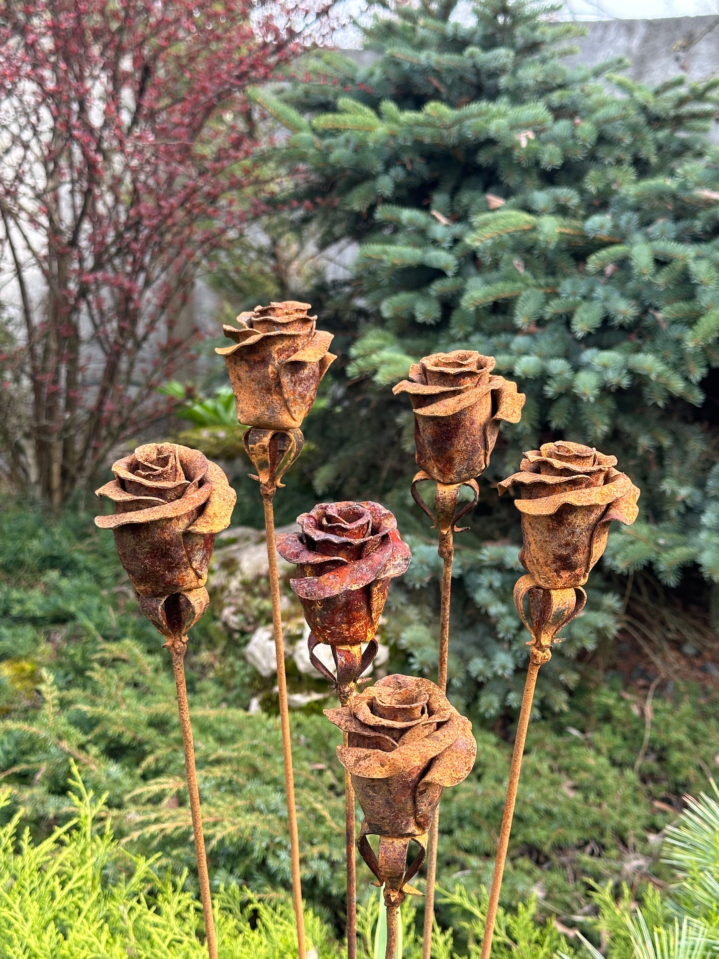 Six Rusty metal flowers &nbsp;- about 35” (90 cm) high and 4” (10 cm) in diameter. Weight is around 0,3 lbs (350 gr) each.