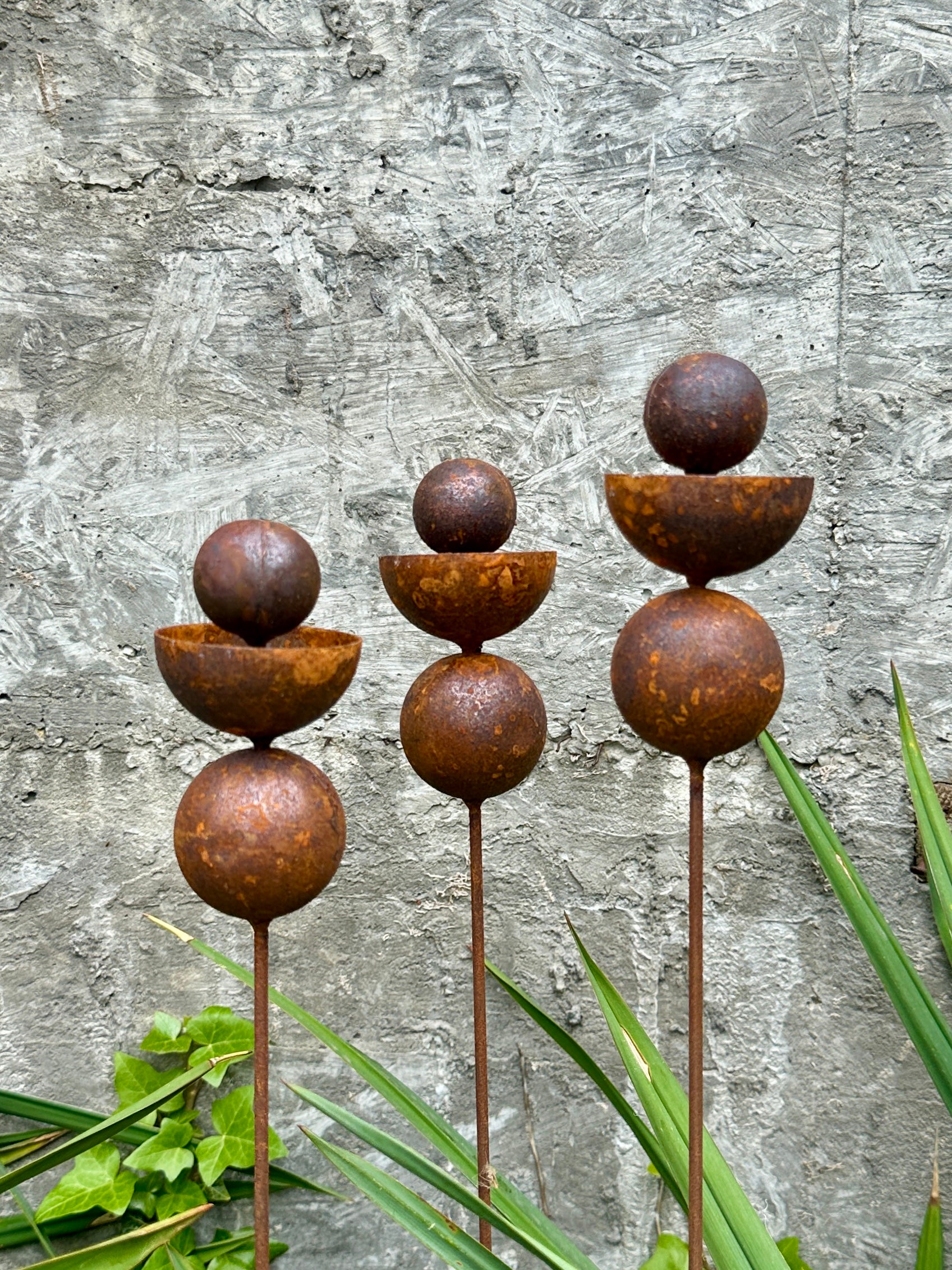 Rusty Flower Buds Set of 3, Garden Stakes, Metal Yard Art, Outdoor Garden Decor, Rustic Metal Sculpture Rusty Rain Catchers Unique Gift