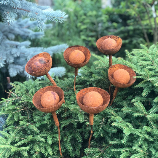 Rusty flowers set of 6, Metal garden decor, 6 Rusty flowers garden stakes,  metal yard art, outdoor metal decor, Rusty metal garden decor