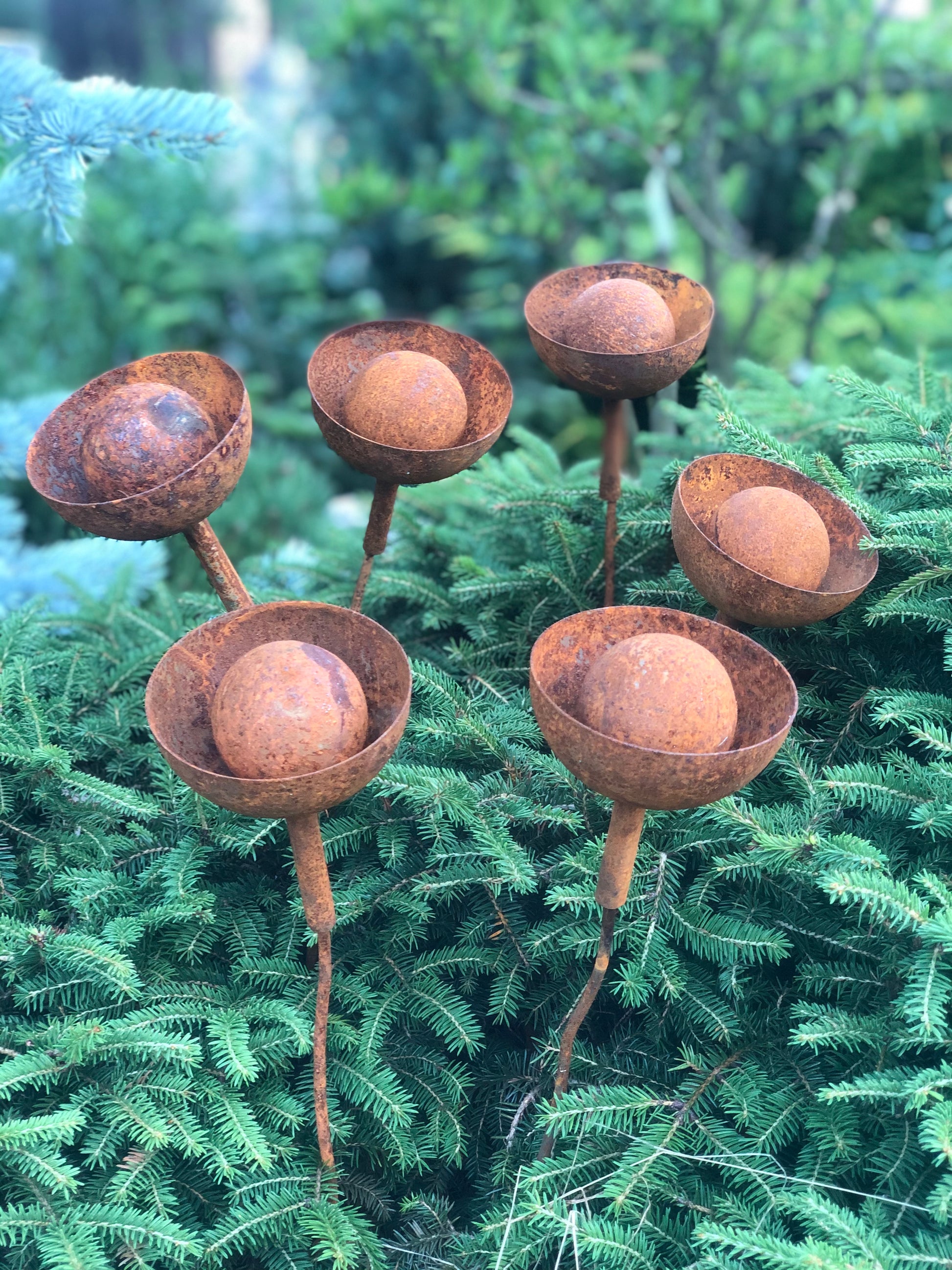 Rusty flowers set of 6, Metal garden decor, 6 Rusty flowers garden stakes,  metal yard art, outdoor metal decor, Rusty metal garden decor