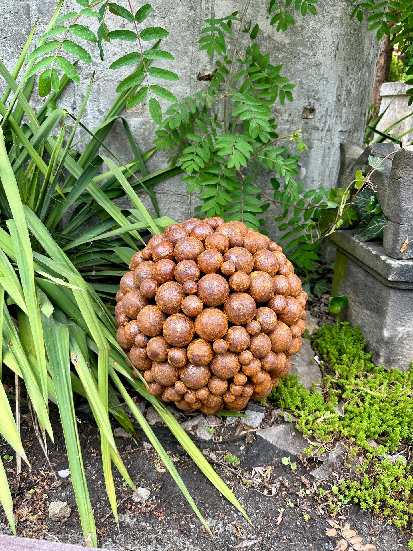 14" Rusty Metal Garden Sphere – Handcrafted Weathered Steel Ball for Outdoor Decor, Modern Yard Art, Rustic Lawn Sculpture