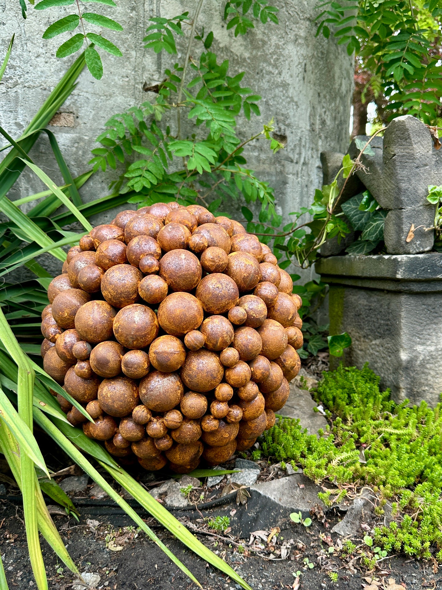 14" Rusty Metal Garden Sphere – Handcrafted Weathered Steel Ball for Outdoor Decor, Modern Yard Art, Rustic Lawn Sculpture