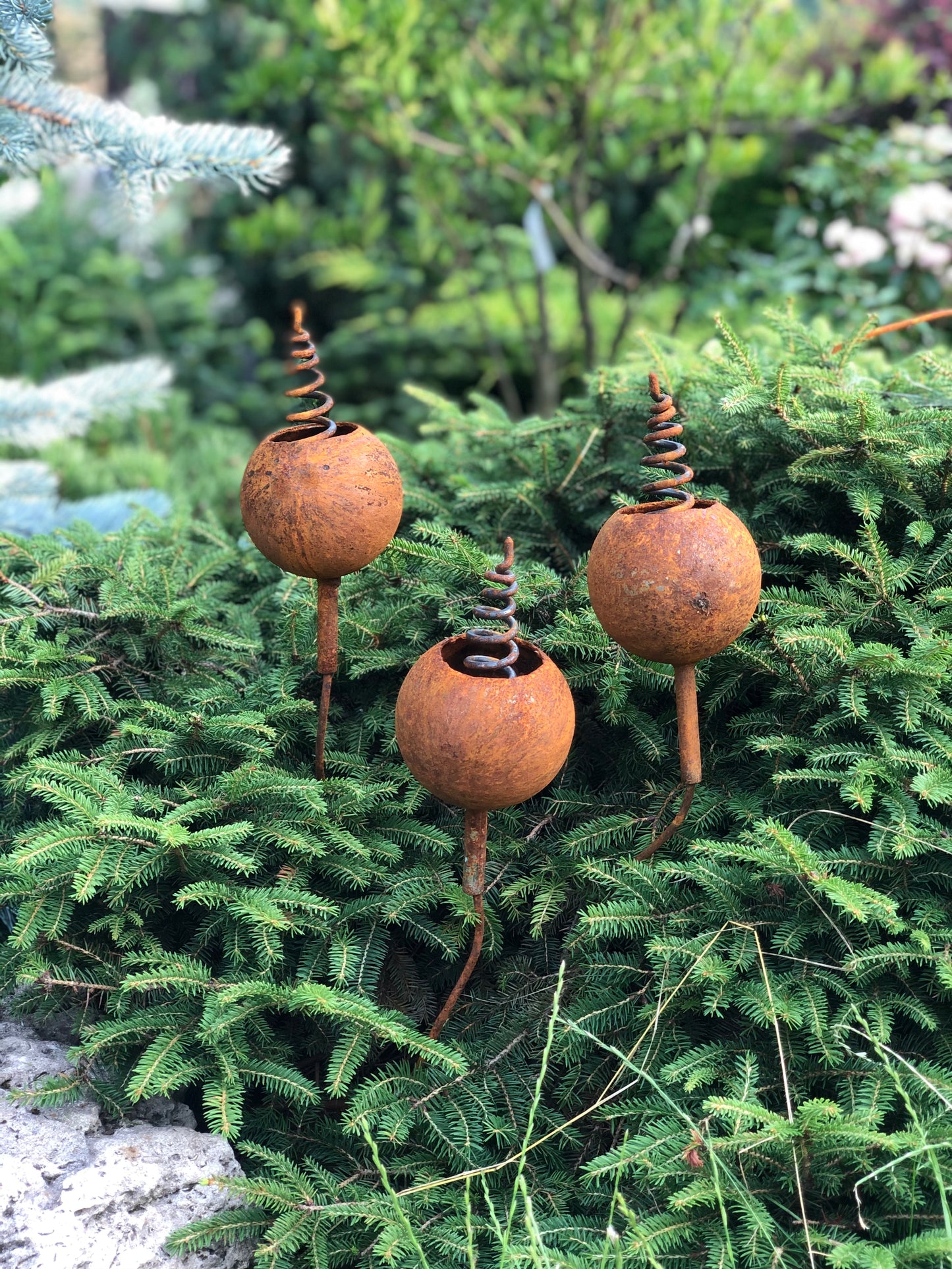 Rusty flowers set of 3, Rustic garden decor, Metal garden decor, metal yard art, outdoor metal decor, Rusty metal garden decor, Garden art