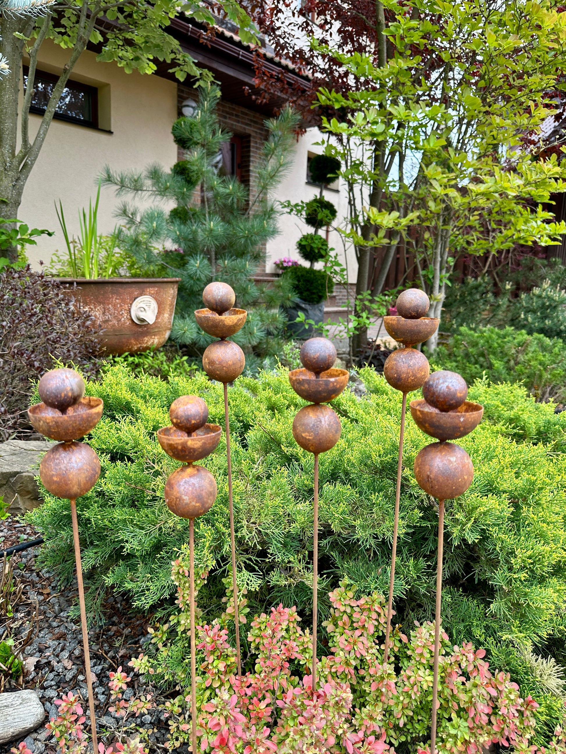 Set of 6 Rusty Metal Flowers, Garden Decorations, Handmade Outdoor Decor for Backyards, Rustic Landscaping, Garden Art, Bee Butterfly Cups