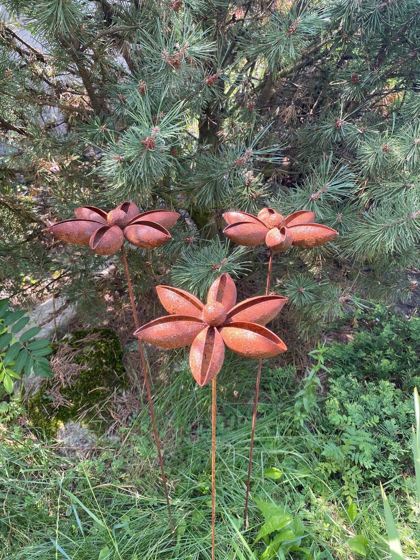 Rusty Metal Flowers Star Anise Outdoor Badian Rusty Stakes Decoration for the Backyard Lawn ornaments