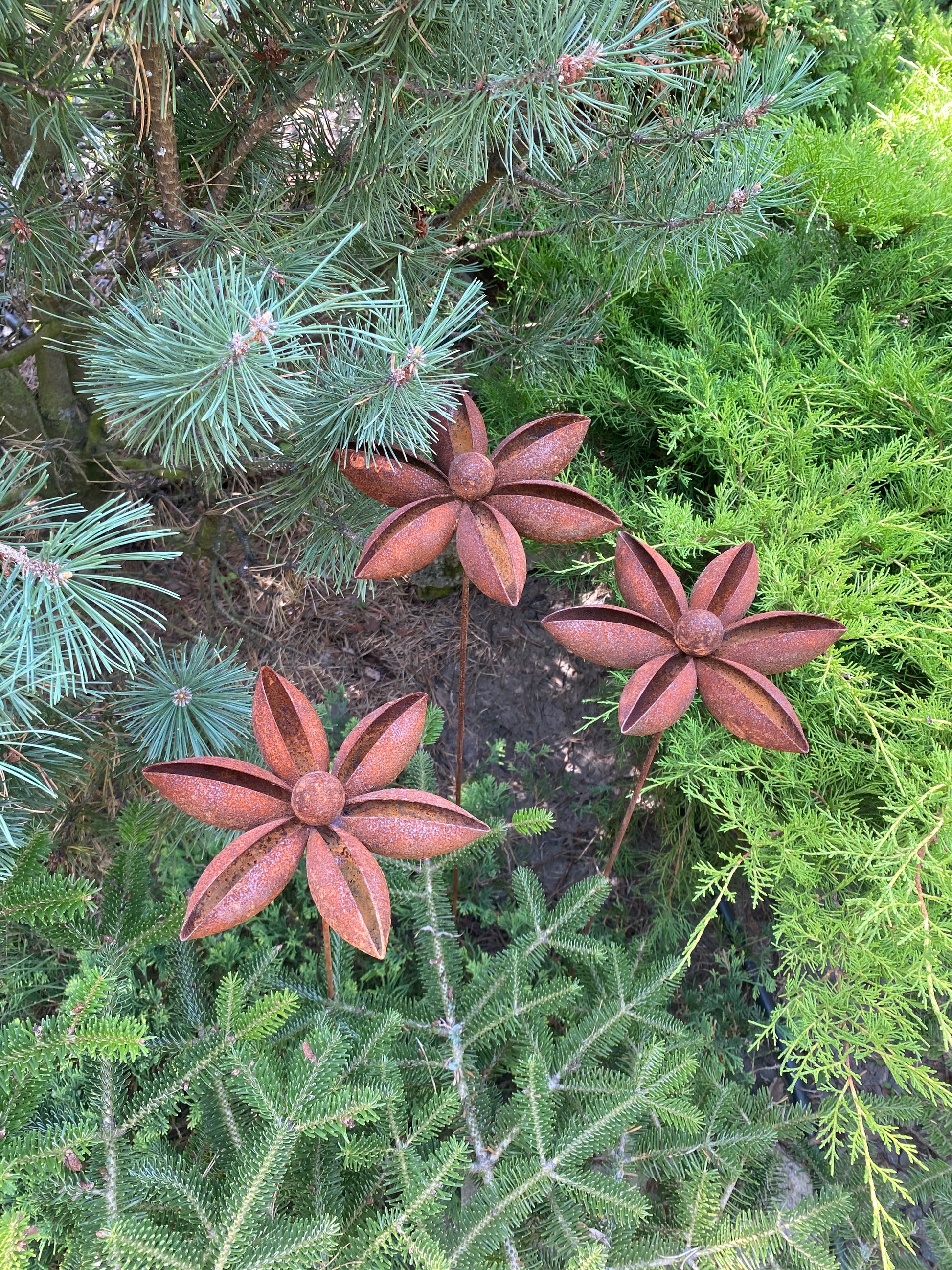 Rusty Metal Flowers Star Anise Outdoor Badian Rusty Stakes Decoration for the Backyard Lawn ornaments