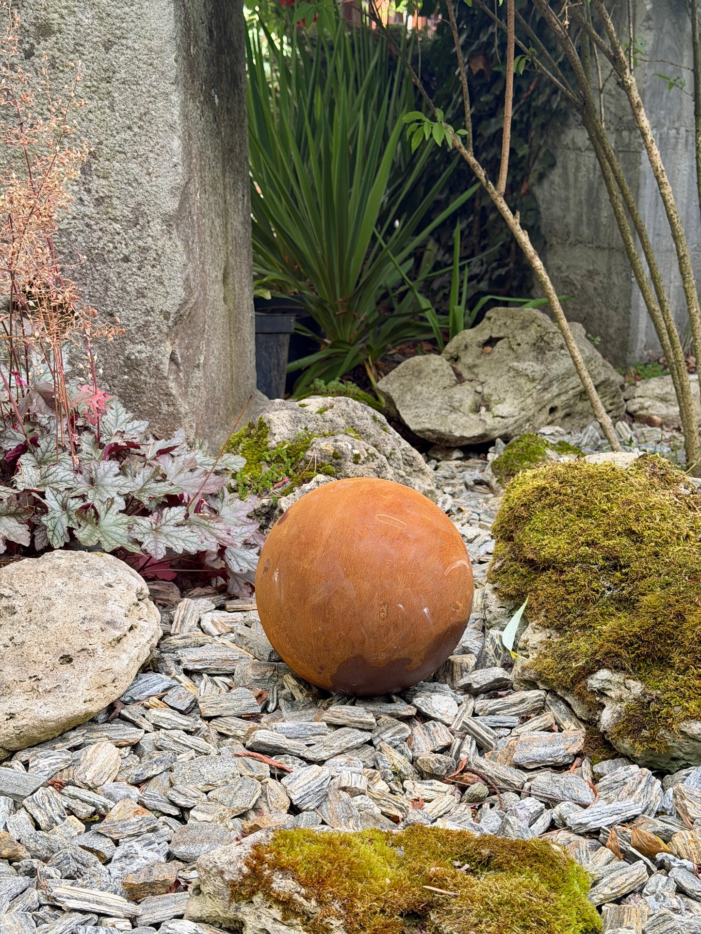 Gartenkugel Rostiges Metall 20 cm, Außendekoration, Gartenkugel, Rostige Hofkunst