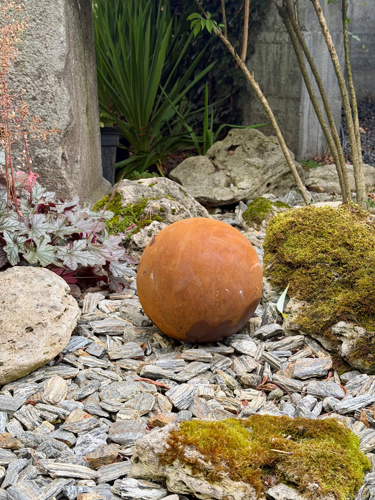 Gartenkugel Rostiges Metall 20 cm, Außendekoration, Gartenkugel, Rostige Hofkunst