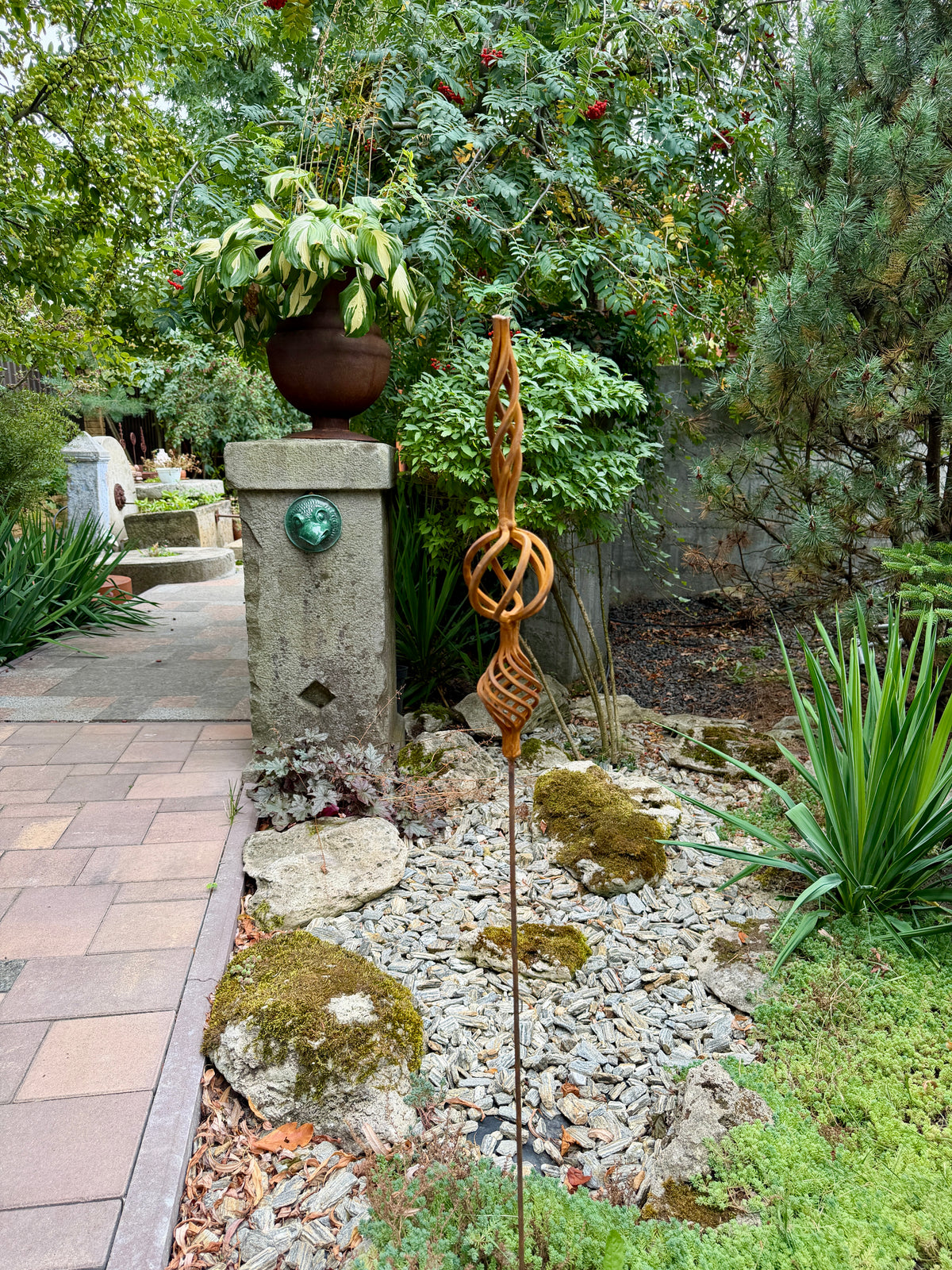 Rostige Gartenstecker aus Metall, Rostige Gartenspitze, Metall-Gartendeko, Metall-Gartendeko für den Außenbereich, Rostige Metall-Gartendeko