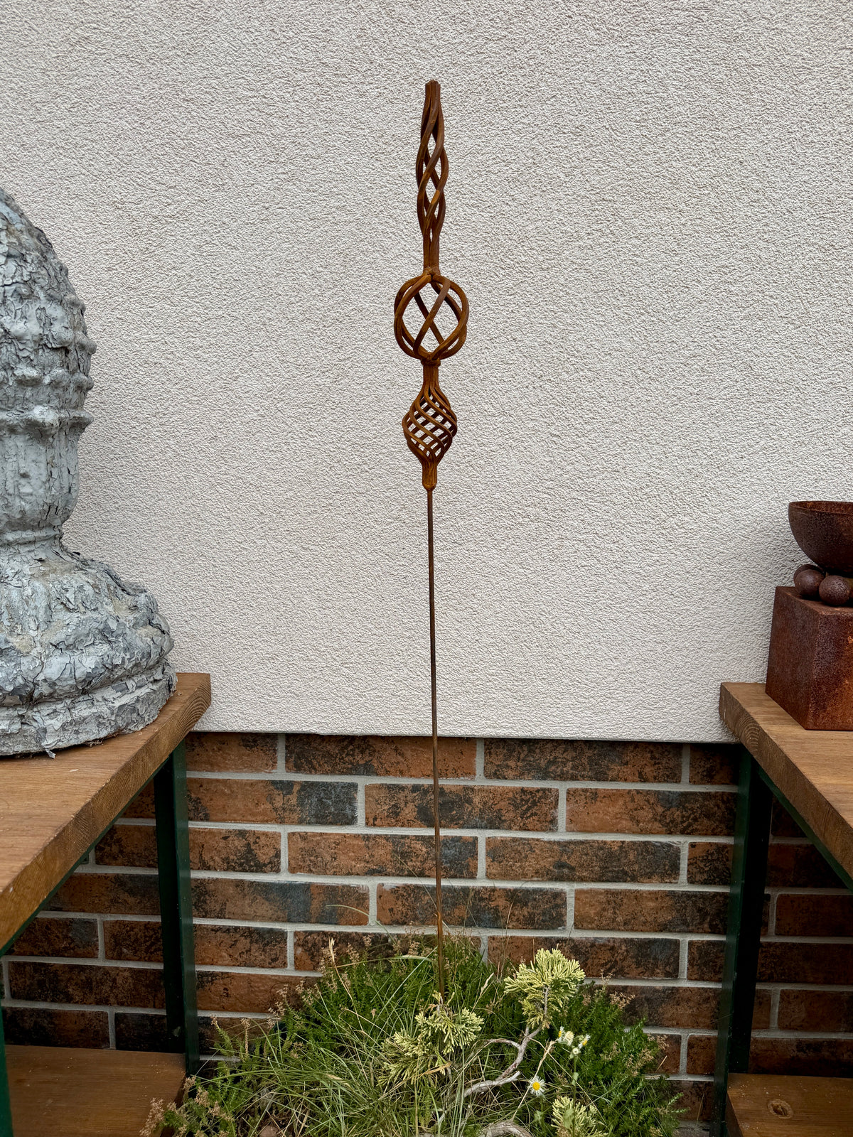 Rostige Gartenstecker aus Metall, Rostige Gartenspitze, Metall-Gartendeko, Metall-Gartendeko für den Außenbereich, Rostige Metall-Gartendeko