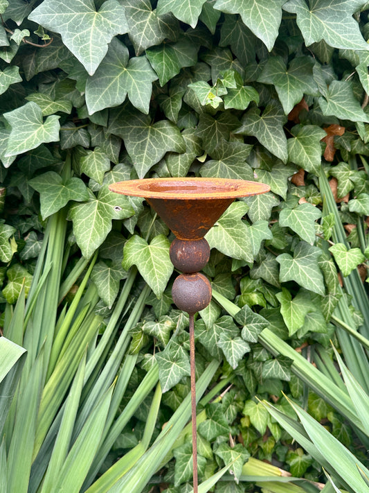 6” Rain Catcher Bird Bath Rusty Flower Garden Stakes Outdoor Garden Decor Rustic Metal Yard Art Handmade Rusty Garden Sculpture