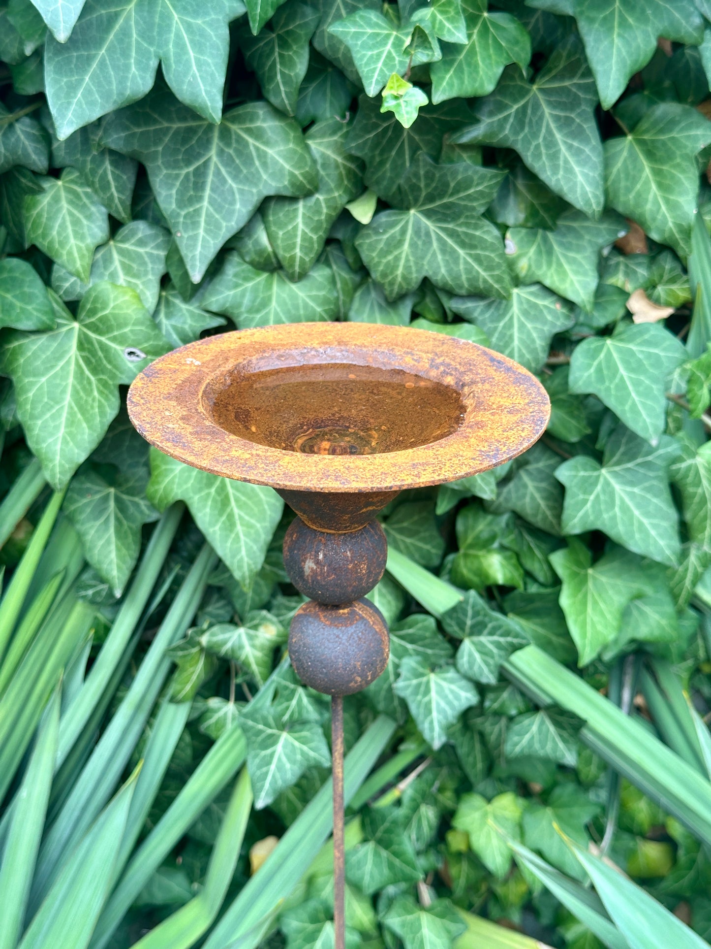 6” Rain Catcher Bird Bath Rusty Flower Garden Stakes Outdoor Garden Decor Rustic Metal Yard Art Handmade Rusty Garden Sculpture