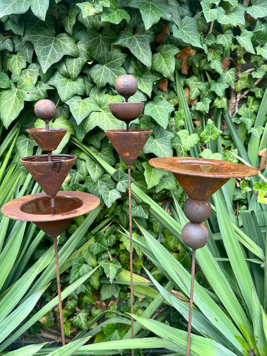 Set of 3 Rusty Metal Flowers, Handmade Outdoor Decor for Backyards, Rustic Landscaping, Garden Art, Bee Butterfly Cups (Copy)