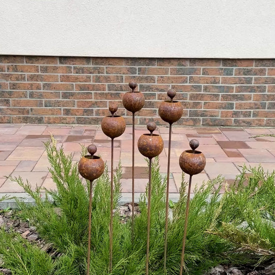 Rusty Flowers Set of 6, Flowers Garden Decor, Metal Rain Catchers, Metal Yard Art, Outdoor Metal Decor, Rustic Metal Garden Sculpture