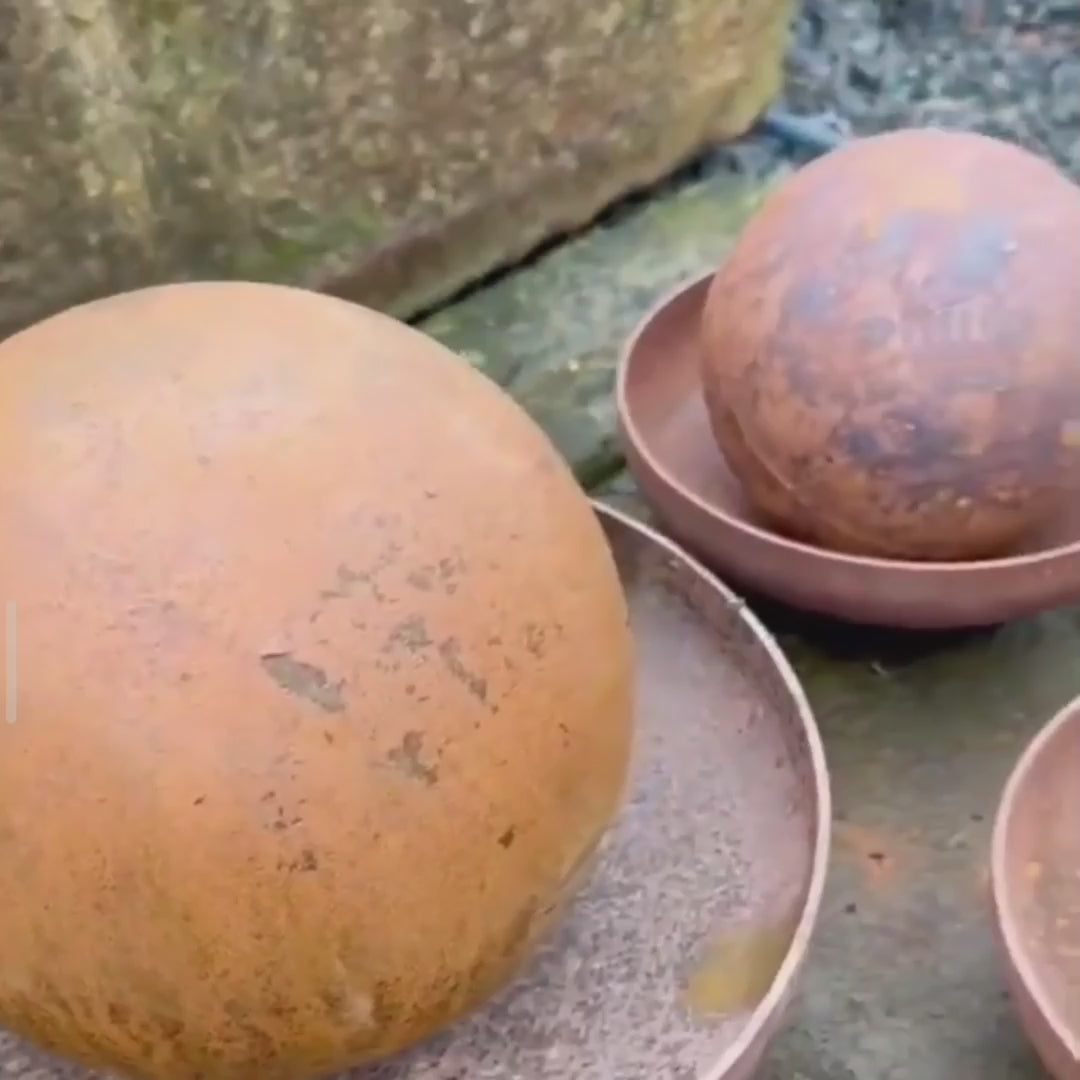 Minimalistic Lotus Flowers Set of 3 - Rusty Metal Garden Sculpture - Add Zen to Your Home or Outdoor Garden Decor