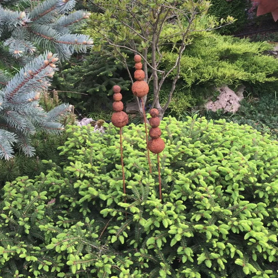 Rusty flowers set of 3, 3 Rusty flowers garden stakes, Metal garden decor, metal yard art, outdoor metal decor, Rusty metal garden decor