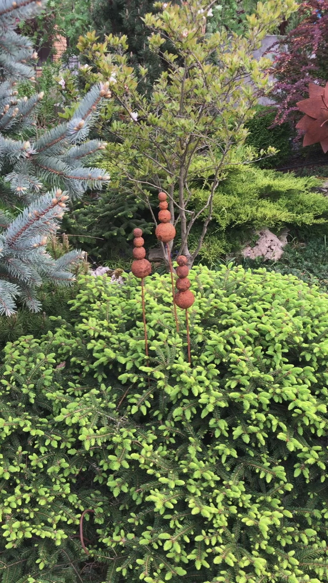 Rusty flowers set of 3, 3 Rusty flowers garden stakes, Metal garden decor, metal yard art, outdoor metal decor, Rusty metal garden decor