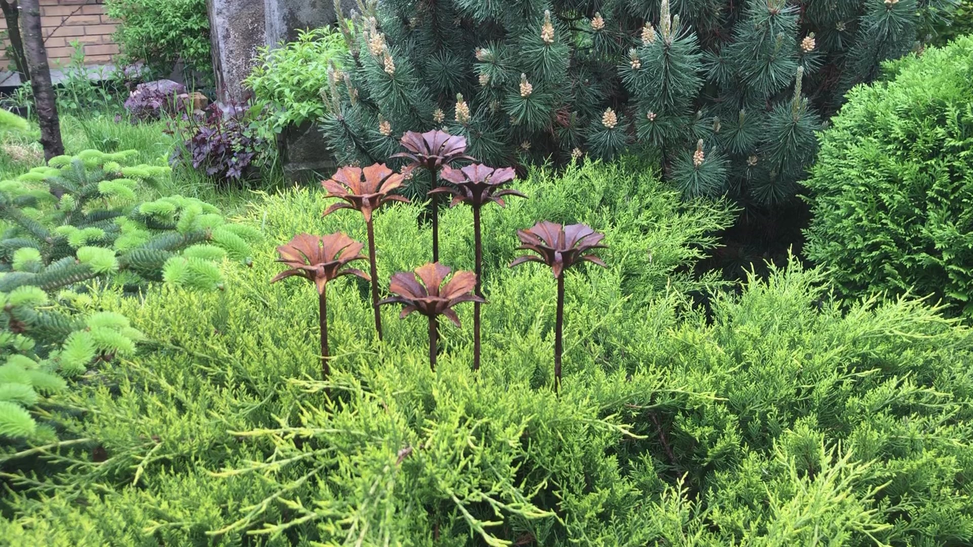 Rusty flowers set of 6, 6 Rusty flowers garden stakes, Metal garden decor, metal yard art, outdoor metal decor, Rusty metal garden decor