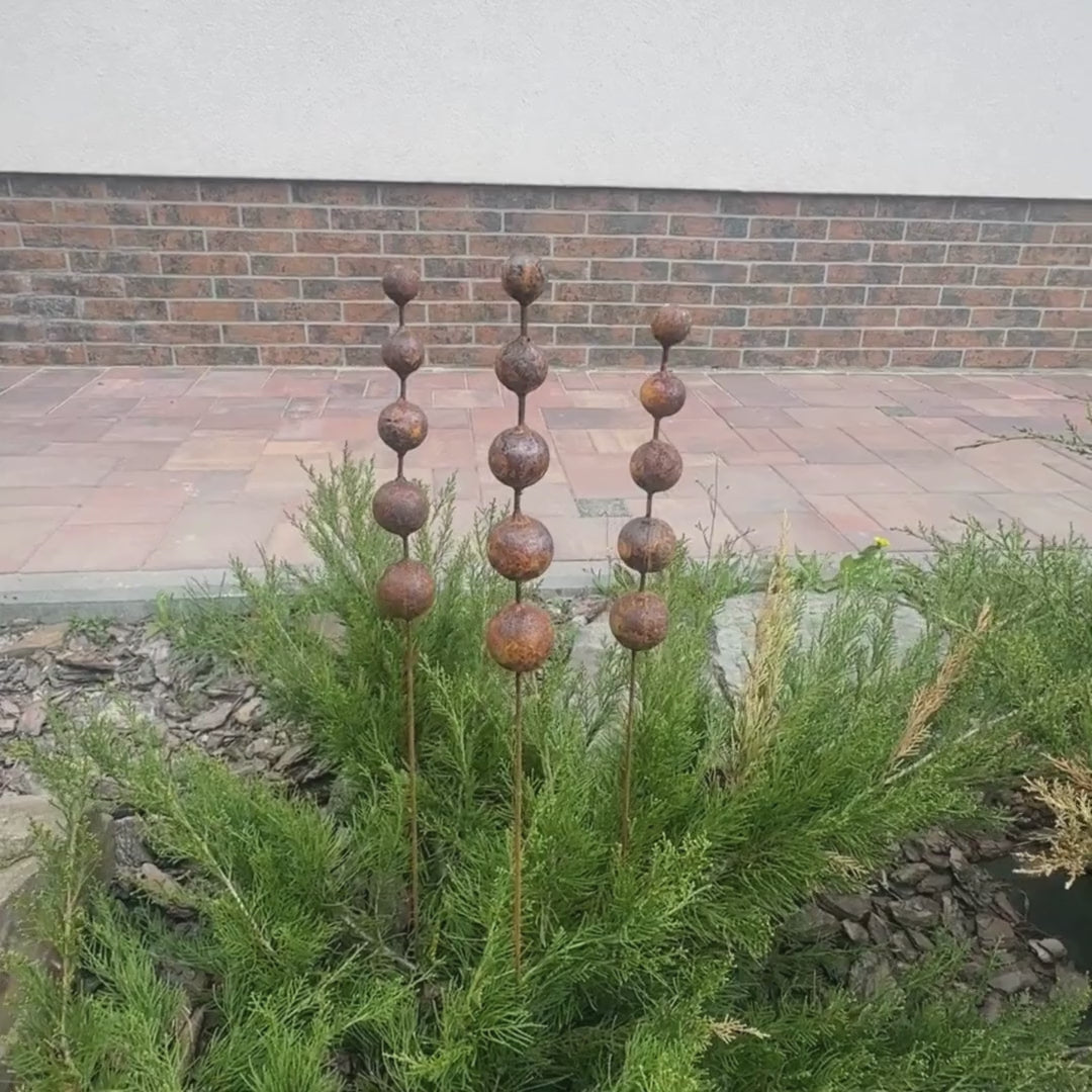 Rusty Flower Buds Set of 3, Garden Stakes, Metal Garden Decor, Yard Art, Outdoor Metal Sculpture, Rustic Garden Decorations