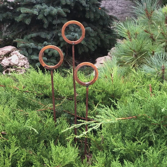 Set of 3 Rusty Metal garden stakes, Rusty garden finials, Metal garden decor, metal yard art, outdoor metal decor, Rusty metal garden decor