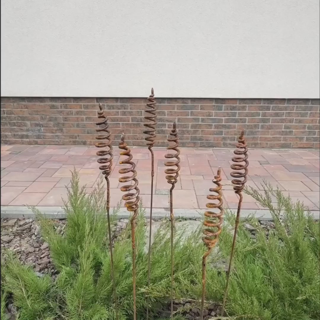 Rusty flowers set of 6, Flowers garden decor, Metal garden decor, metal yard art, outdoor metal decor, Rusty metal garden decor